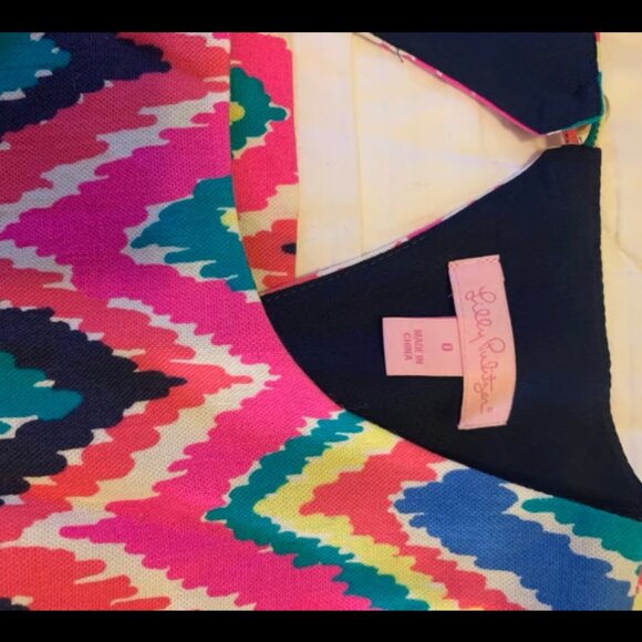 LILLY PULITZER Kirkland Hearts A Flutter Chevron Dress Sz 0 - Picture 3 of 4